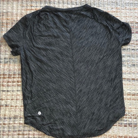 LULULEMON gray top - Picture 2 of 2